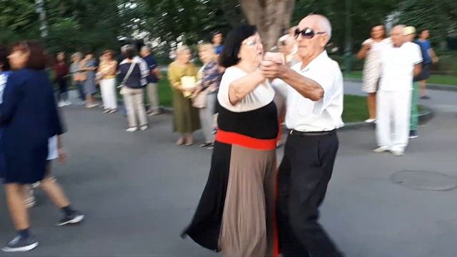 Киевлянка!!!Народные танцы,сад Шевченко,Харьков!!!