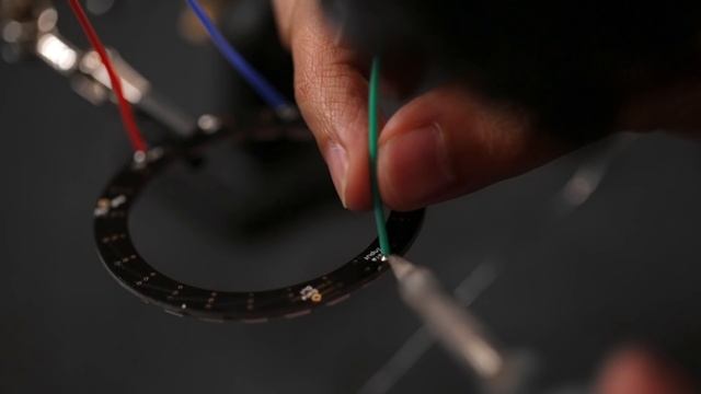Bluetooth-controlled LED Lamp