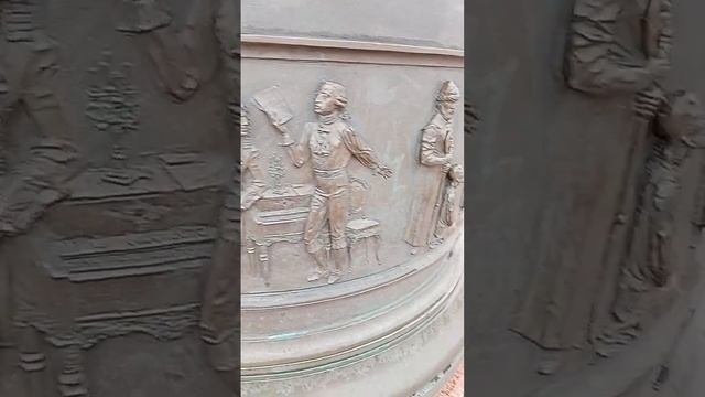 Курск  театр Пушкина  памятник Пушкину