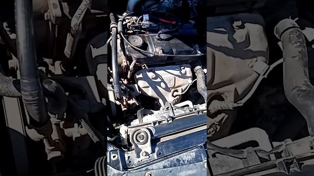 Стук двигателя Лансер 9 1.6 на горячую