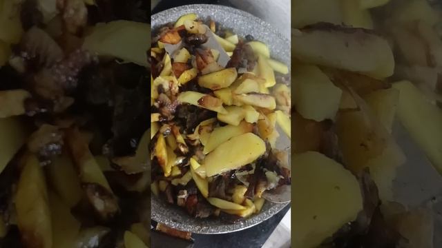 жареная картошка с грибами