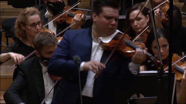 "Seascapes" performed by Sergei Dogadin