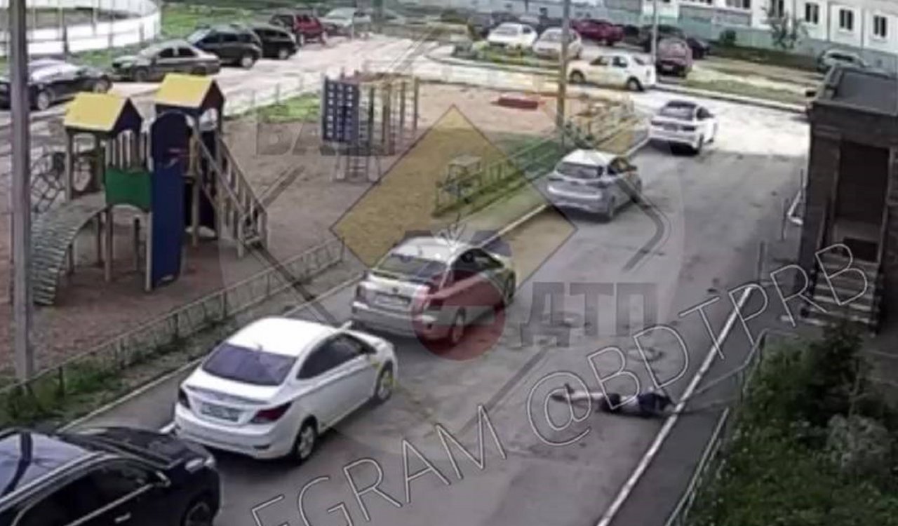 Момент падения подростка с 14-ого этажа в уфимском Сипайлово попал на видео