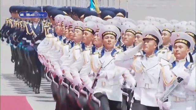Встреча Владимира Путина в Пхеньяне(военный парад)