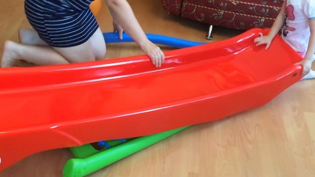 РАЗВЛЕЧЕНИЕ ДЛЯ ДЕТЕЙ# ТЕСТИРУЕМ ГОРКУ#  BABY BORN ЭМИЛИ УПАЛА С ГОРКИ