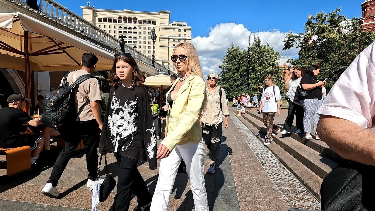 ПРОГУЛКА. Москва: Крымская наб. - Александровский сад - Охотный ряд - ГУМ (июль 2024)