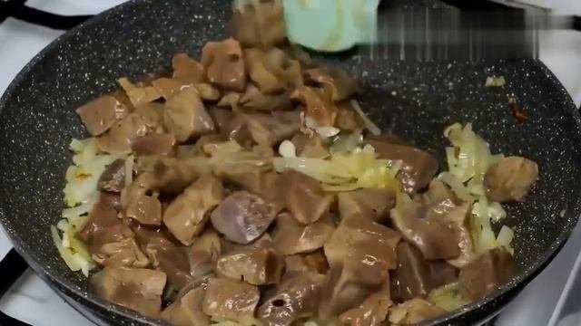 Залил печень кипятком и добавил горчицу!