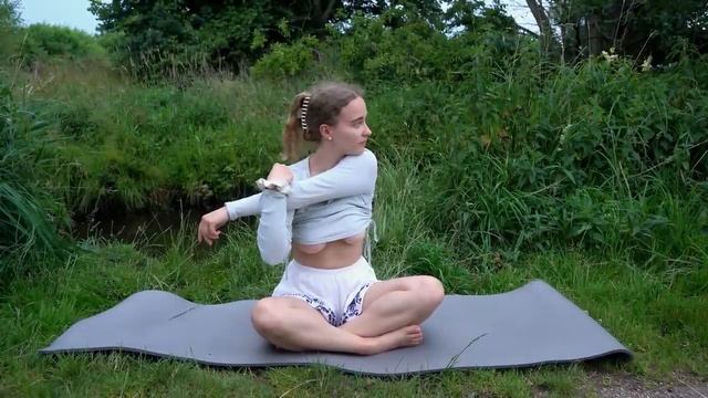 yoga by the river ?