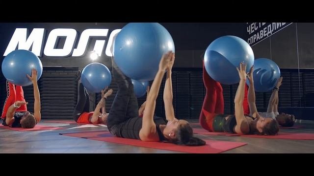 FitBall тренировка фитнес-клуб Легенда Молот