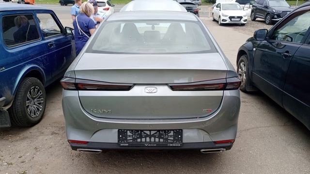 На дорогах новый китайский авто