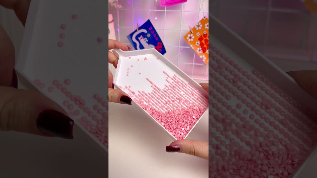 Засыпали жирафа стразами✨Diamond Painting #satisfying #diamondpainting #asmr #shorts #diy #art
