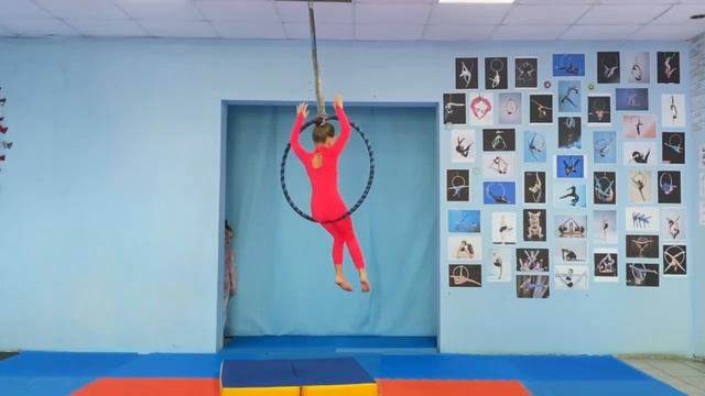 Воздушная гимнастика? Выступление Софьи?