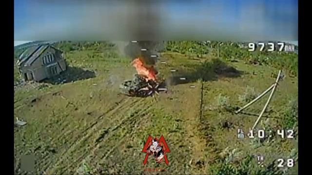 Бойцы орб «Спарта» сожгли БМП-2 ВСУ сбросом ВОГа с FPV-дрона !!!