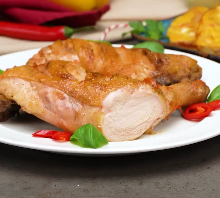 Знаменитый французский рецепт куриных ножек, приготовленных за несколько минут.