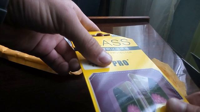 Жесть!!!. Стекло для айфона 5. Разбито!!