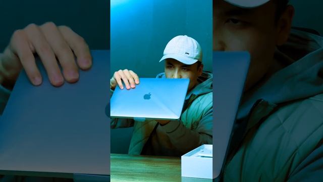 Apple MacBook Air 13.3 M1 Unboxing!