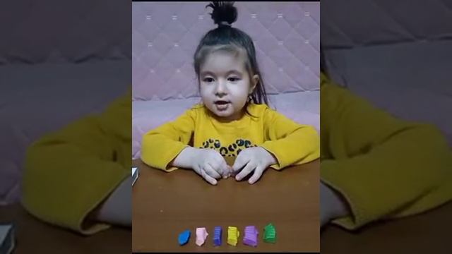Пластилин для детей,учимся лепить радугу вместе с Фатимой.