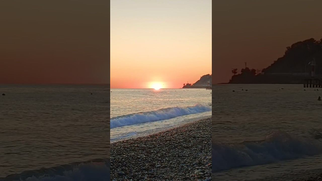 Шикарный закат🌅 сегодня в Дагомысе🌊