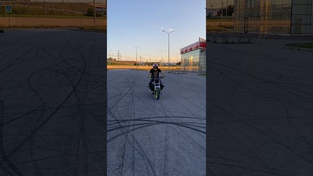 Stunt how to перепрыгнуть руль на мотоцикле