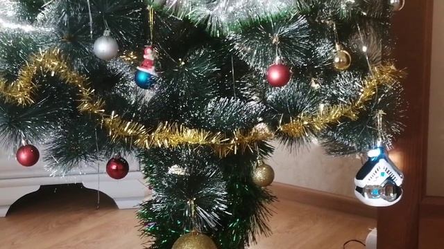 Вы елочку когда наряжаете...