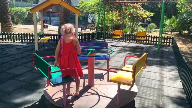 НАША ДЕТСКАЯ ПЛОЩАДКА! Мира все расскажет