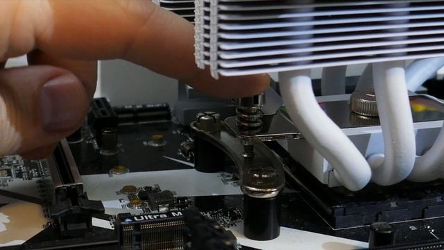 The ThermalRight Frost Commander 140 White - CPU Cooler Review