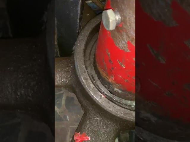 Съемник 50 тонн в работе-запрессовка втулки