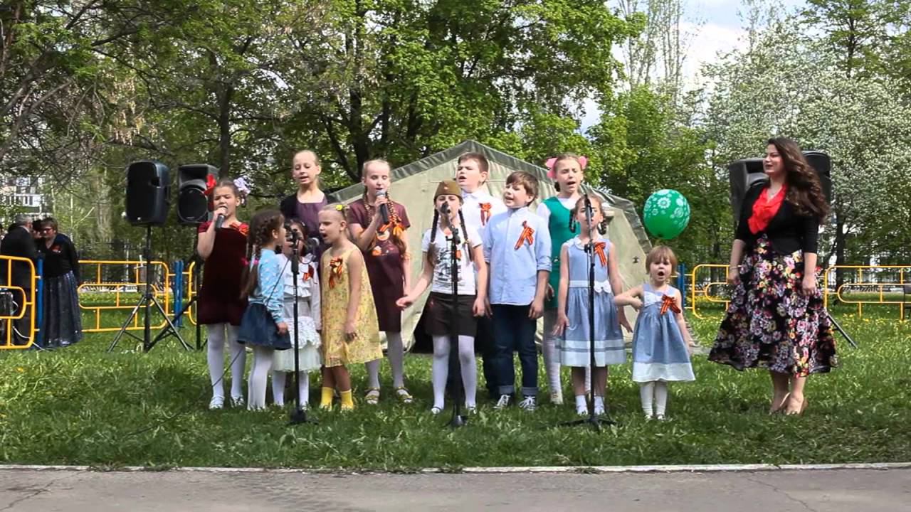 8 мая 2016 года  Парк Победы. Вокальная студия Феерия.