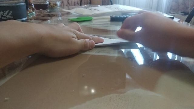 делаем бумажныи́ кораблик