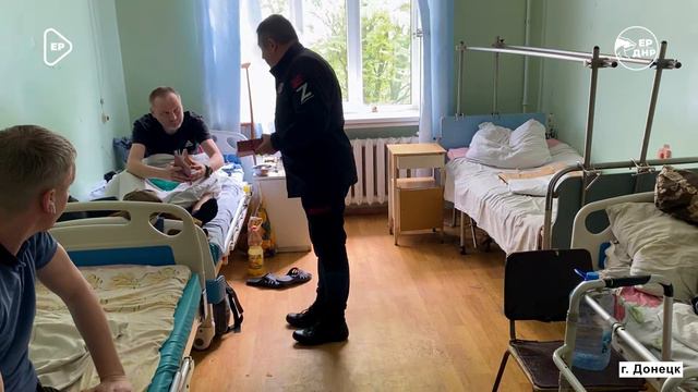 Юрист и писатель Иван Соловьев внось приехал в ДНР