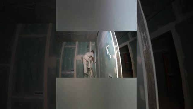 Нанесение шпаклевки на ленту tuff tape и ее монтаж