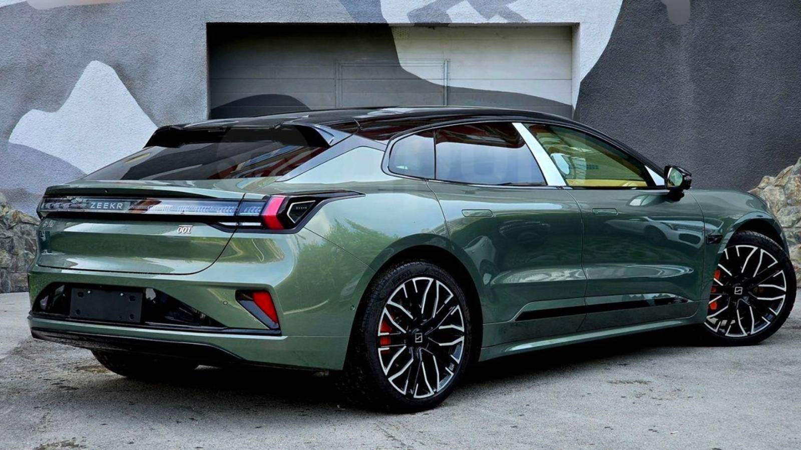 ZEEKR 001 YOU Z-SPORT Рестайл (РУСИФИЦИРОВАН И УСТАНОВЛЕН СИМ-СЛОТ)