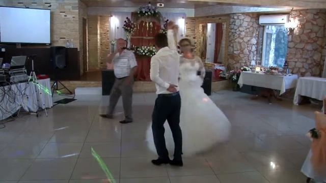 постановка свадебного танца