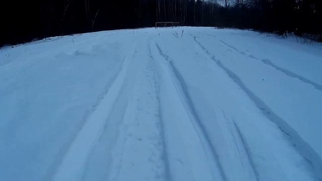 Скутер на саморезах по снегу и льду 2