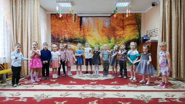 Поздравление для мам от детей средней группы