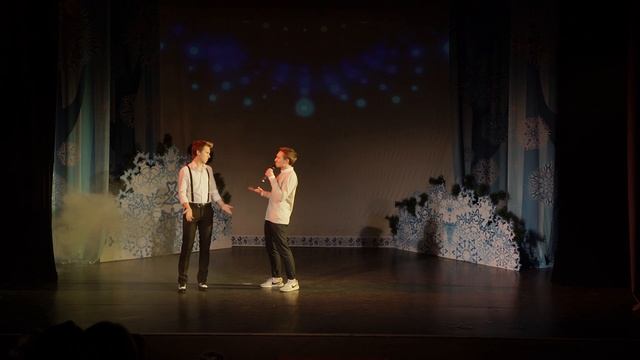 Вадим Рябушкин и Группа Мюзикл.Teens  NEW YEAR IN HOLLYWOOD  JM School