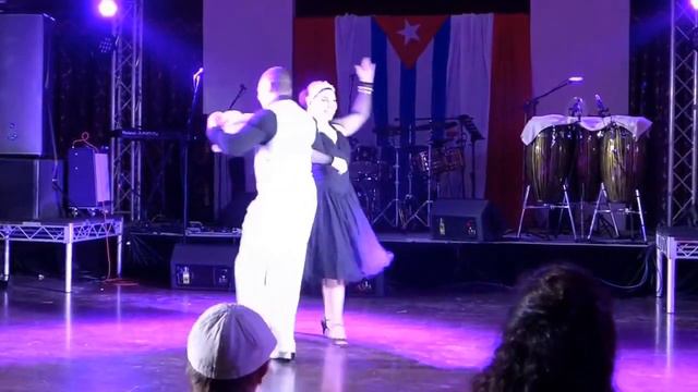 SON CUBANO -  Eric Turro Martinez y Chantal Turro Martinez Australia 2016