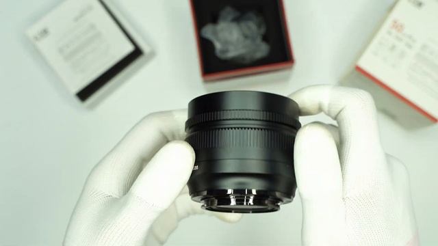 Объектив 7artisans 50mm F0.95 Canon EOS-M, черный
