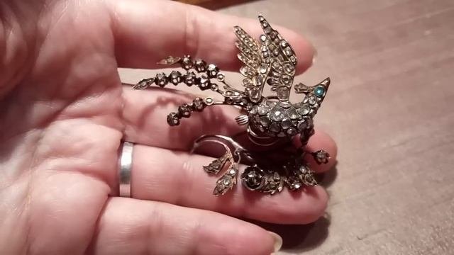 Старинные бриллиантовые броши выставленные на аукцион Ansorena.