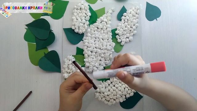 Букет цветной сирени из скрученных салфеток.