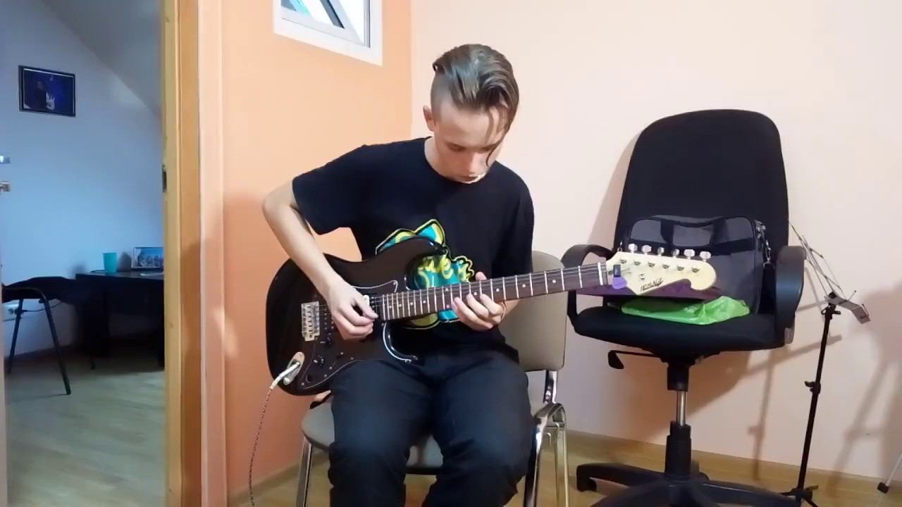 Ученик Артём How long blues guitar cover