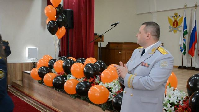 Начальник ГУФСИН наградил сотрудников оперативного отдела