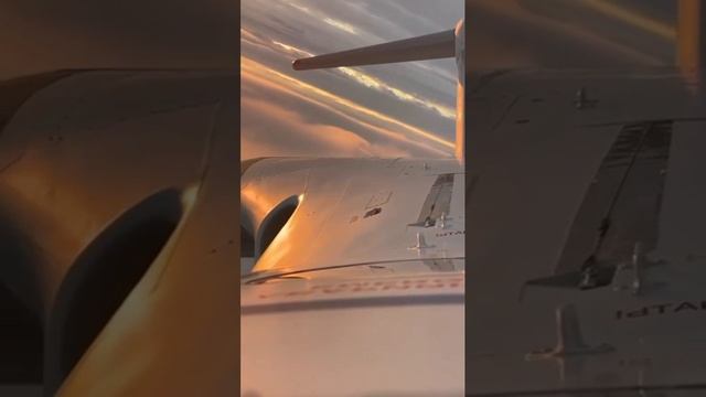Полет по золотому небу на самолете ИЛ-76 "Авиакон Цитотранс"