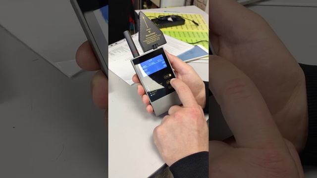 Поисковик прослушки  WT10 схематех цена 7000  рублей. Бесполезная игрушка! Поисковик К18 лучше.