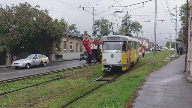 Трамвай Tatra T4D на развилке у остановки ул. Теплосерная в Пятигорске (11.10.2023)