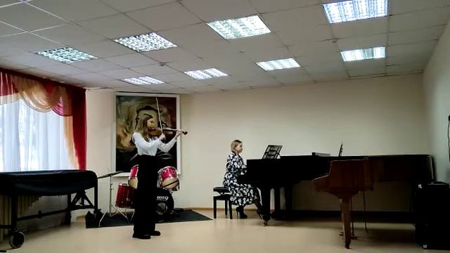 Шиллер Алиса 4 класс, А.Дворжак ,,Цыганская песня"