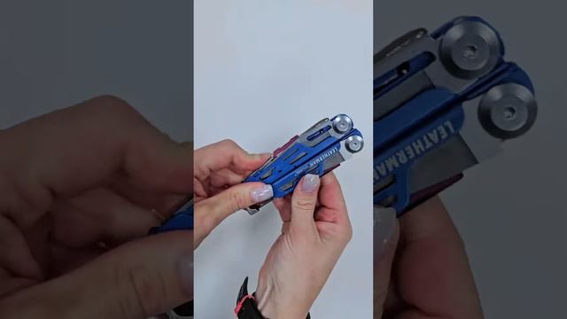 Мультитул Leatherman Signal