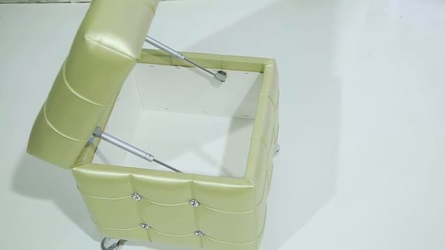 Куб на опорах с газ лифтом модель №4