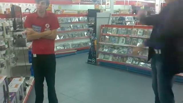 Мочилово в M-Видео-2
