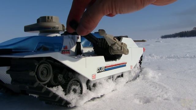 The Ultimate Snow Vehicle: 1990 G.I. Joe AVALANCHE with Cold Front [Toys Gone Wild]